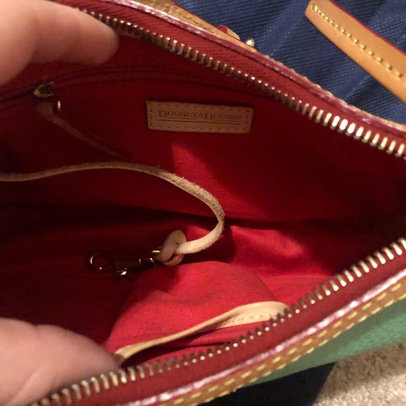 Dooney and bourke purse - Picture 3 of 4